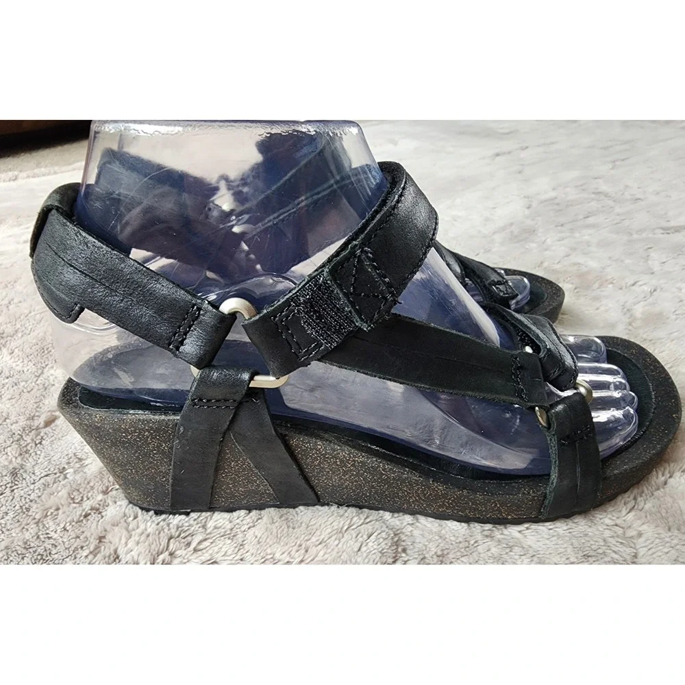 Teva Ysidro Universal Black Leather Cork Wedge Strappy Sandals Womens 7